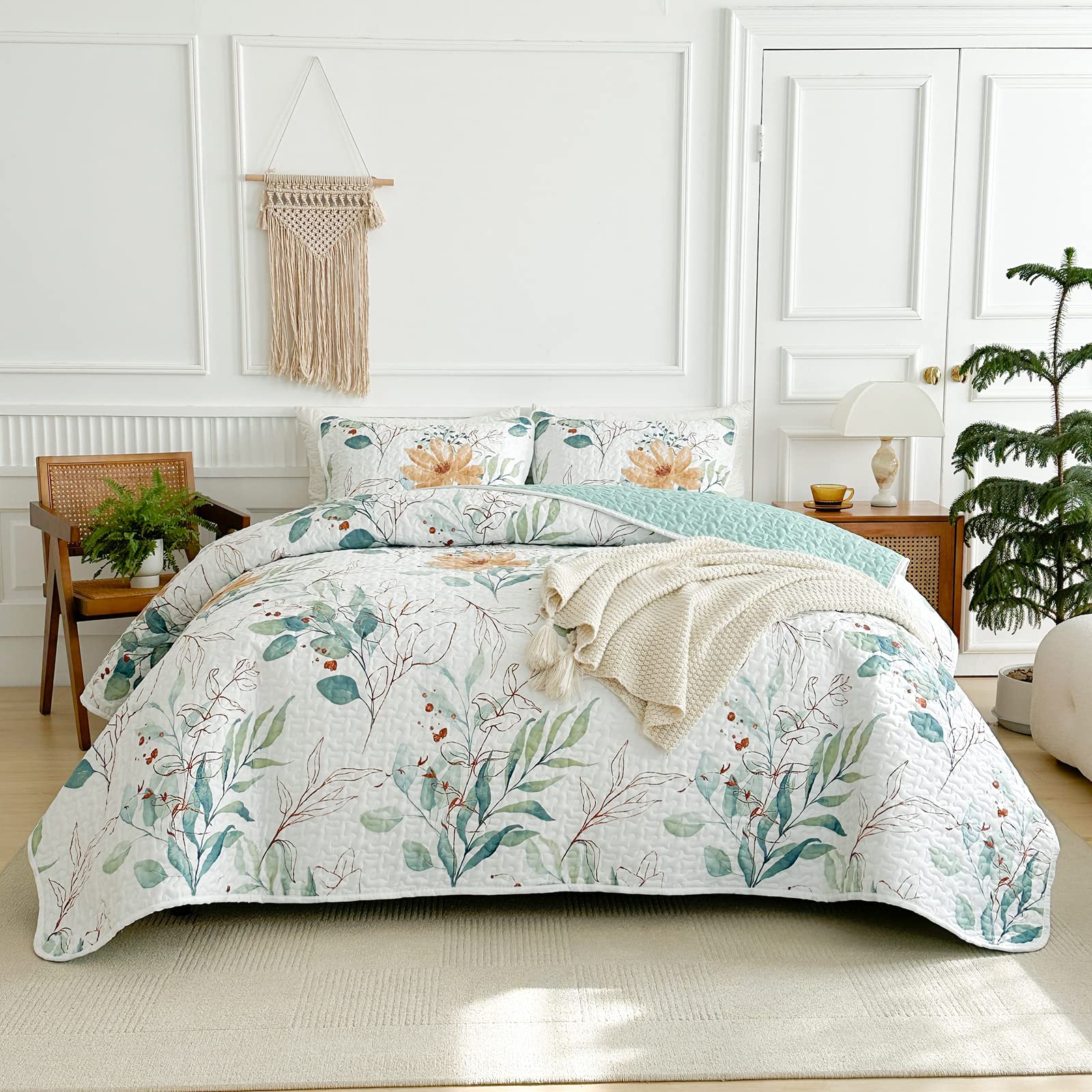 Set with Green Leaves Botanical Coverlet Bedspread