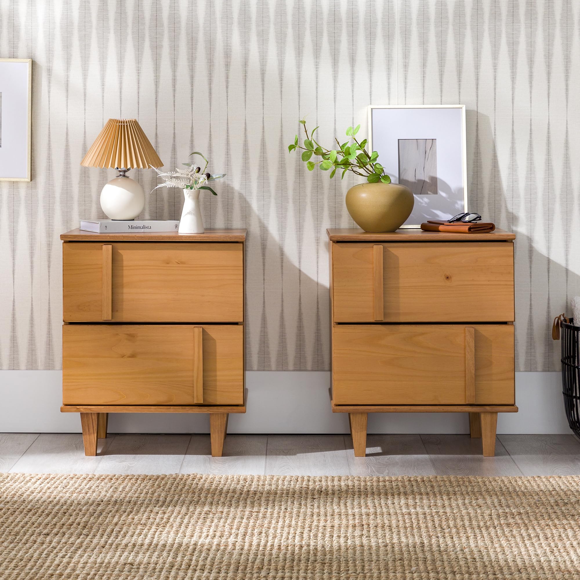 2-Piece Detailed Drawer Solid Wood Nightstands