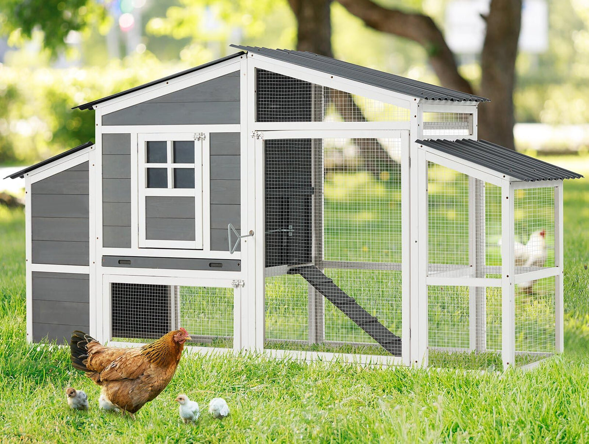 HenHaven Wooden Chicken Coop with Nesting Box & Tray