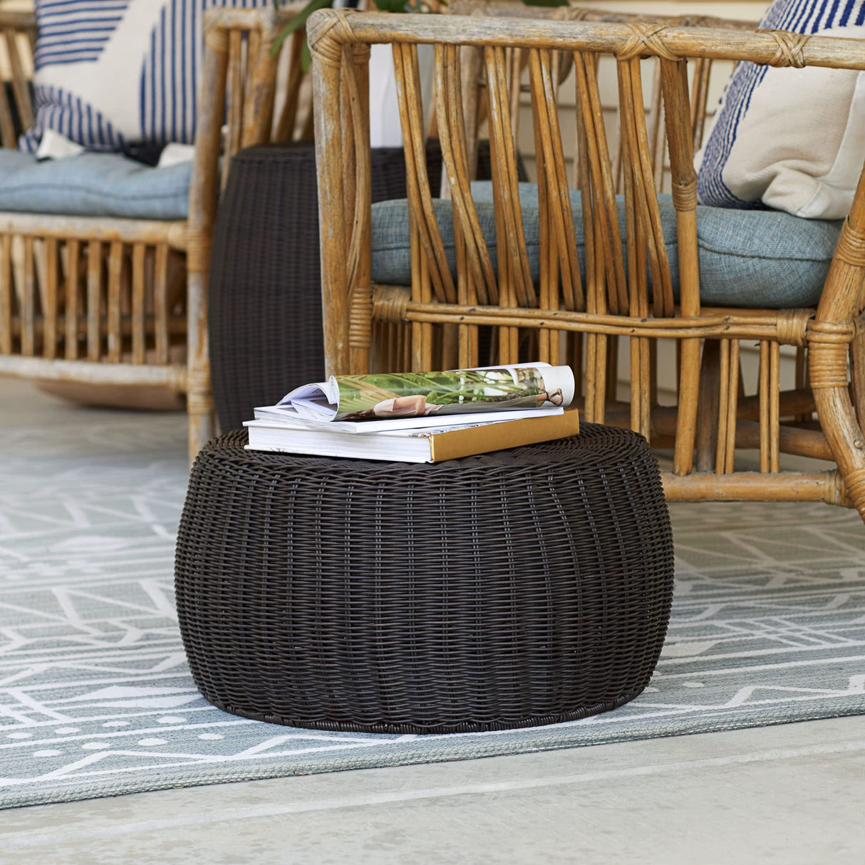 ML-5005 Resin Wicker Footstool Ottoman | Brown(16"D x 16"W x 9"H)