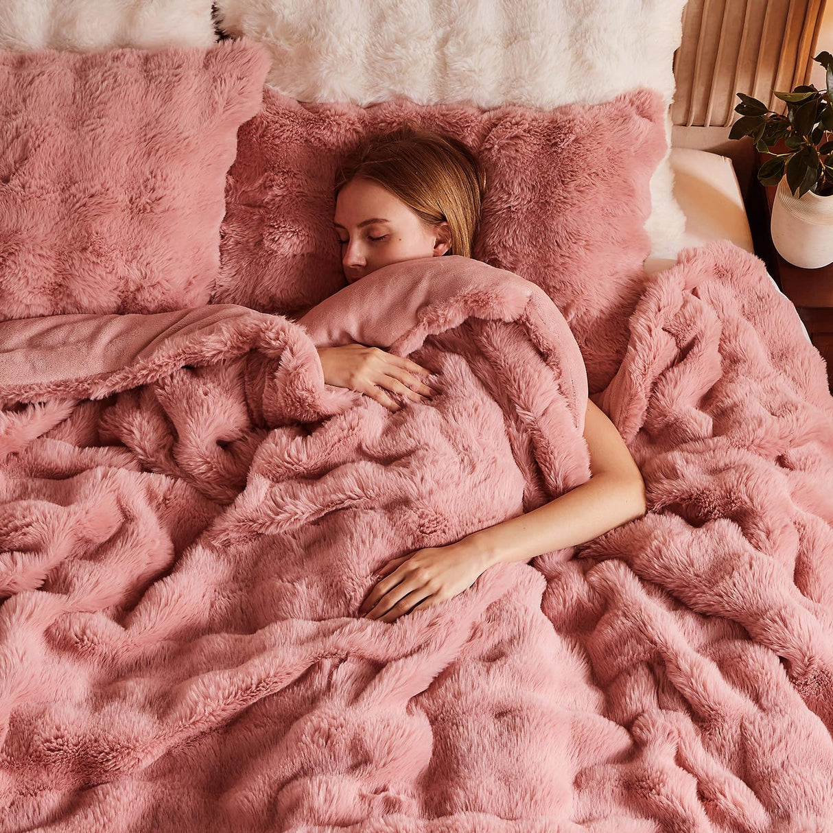 Faux Fur Queen Comforter Set – Pink Fluffy Comforter Queen Size, Big Bubble Faux Rabbit