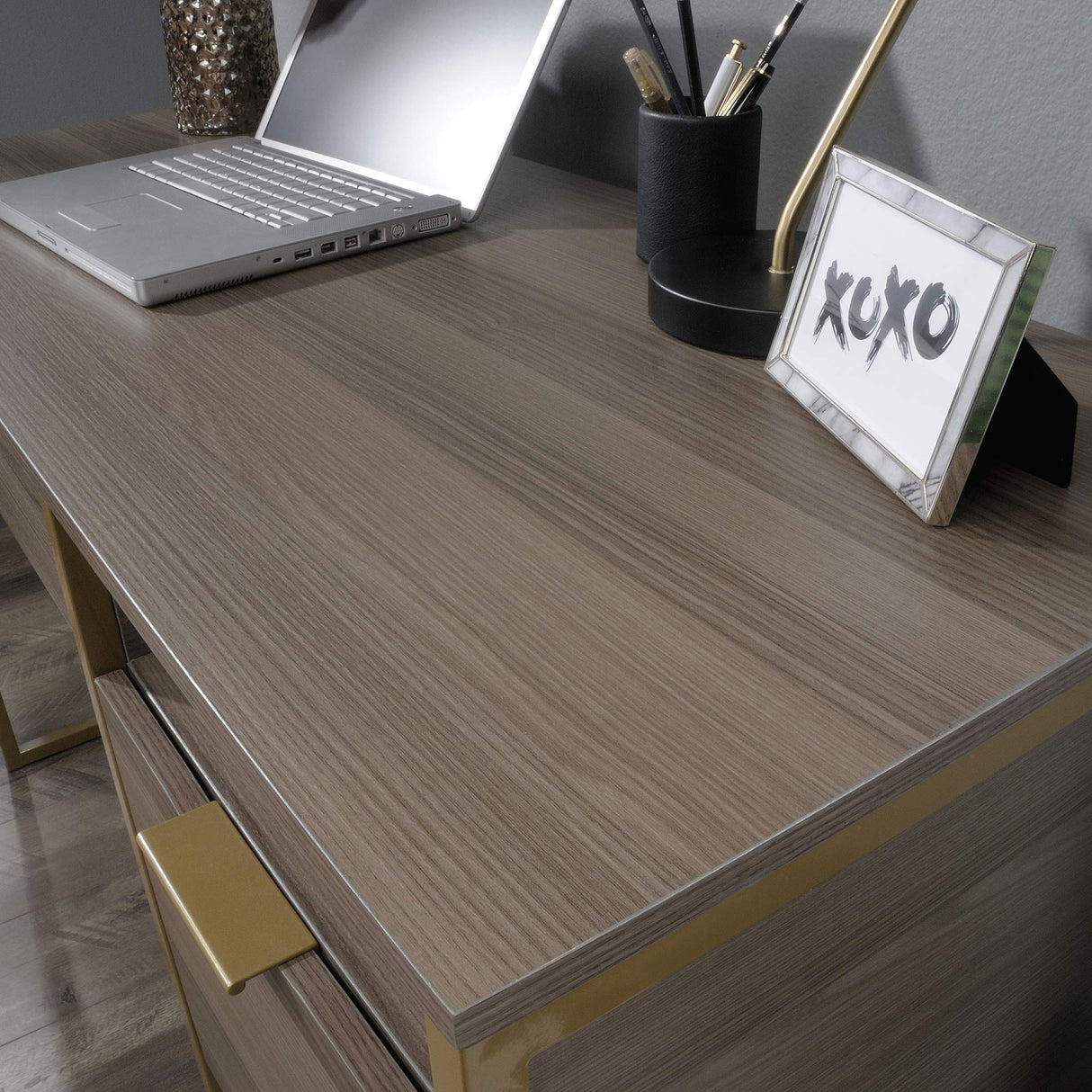 International Lux Single Ped Desk, Diamond Ash Finish