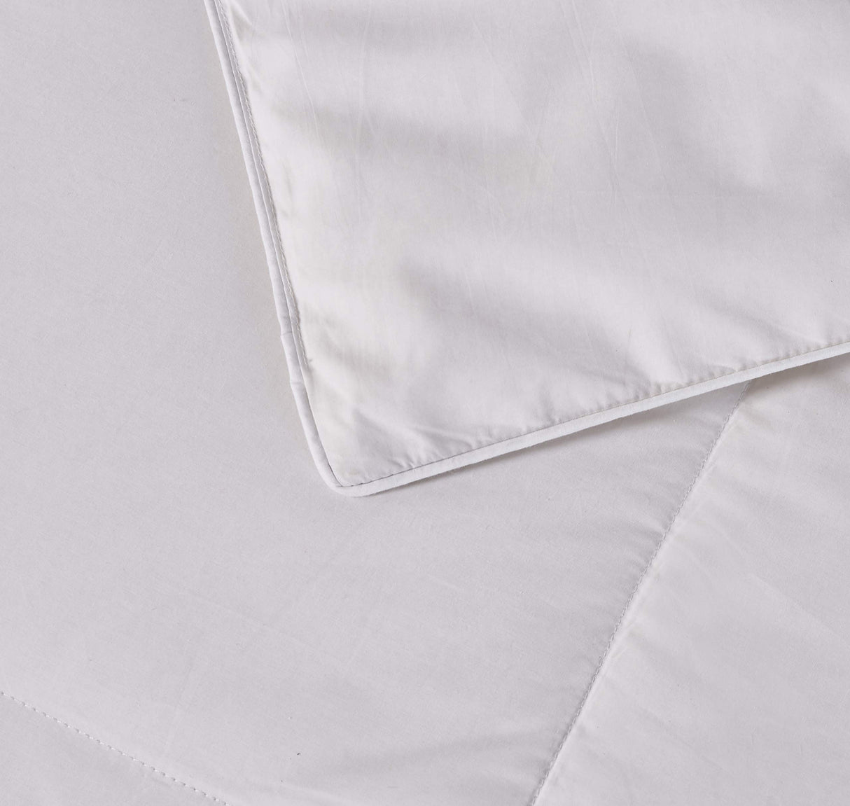 Extra Warmth White Down Fiber Comforters, Full/Queen