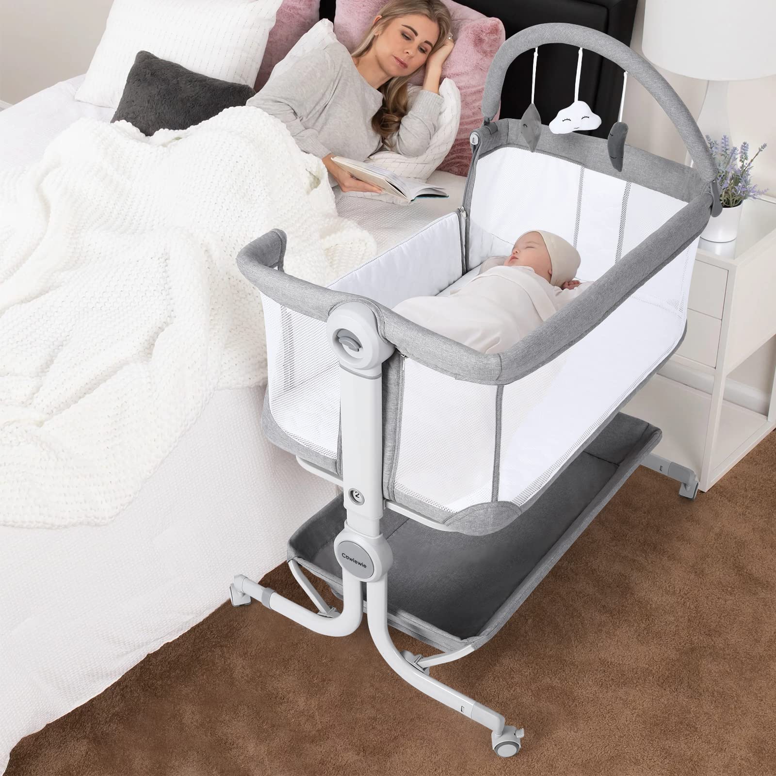 Baby Bassinet Bedside Sleeper with Storage Basket,Wheels & Hanging Toys