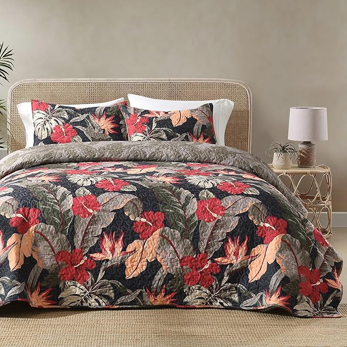 Green Palm Leaves Rainforest Style Fine Printed Reversible Bedspreads Bedding Sets