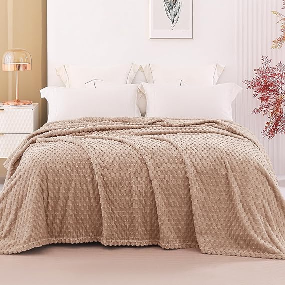 90x104 Inches 3D Clouds Stylish Jacquard Velvet Plush