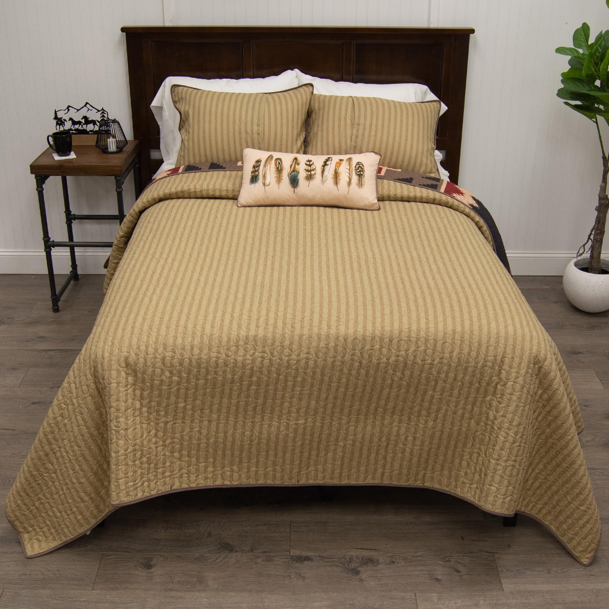 Set - 4 Piece - Mojave Southwest Quilt Set with Queen Quilt, Two Standard Pillow Shams and One Decorative Pillow - Machine Washable