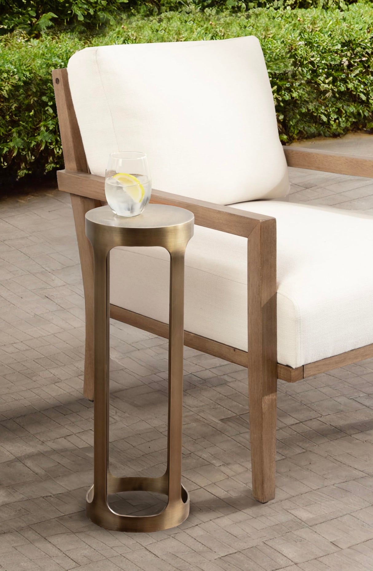 Kate and Laurel Dahl Modern Metal Round Outdoor Drink Table, 8 x 8 x 23, Antique Brass, Circle Accent Pedestal Patio Mini Table for Use as Living Room Plant Stand or Small Bedroom Nightstand
