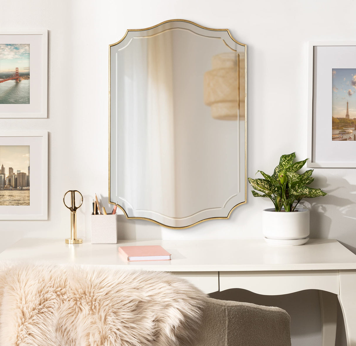 Hollyn Glam Scalloped Wall Mirror, 20 x 30, Gold, Decorative Traditional Wall Decor