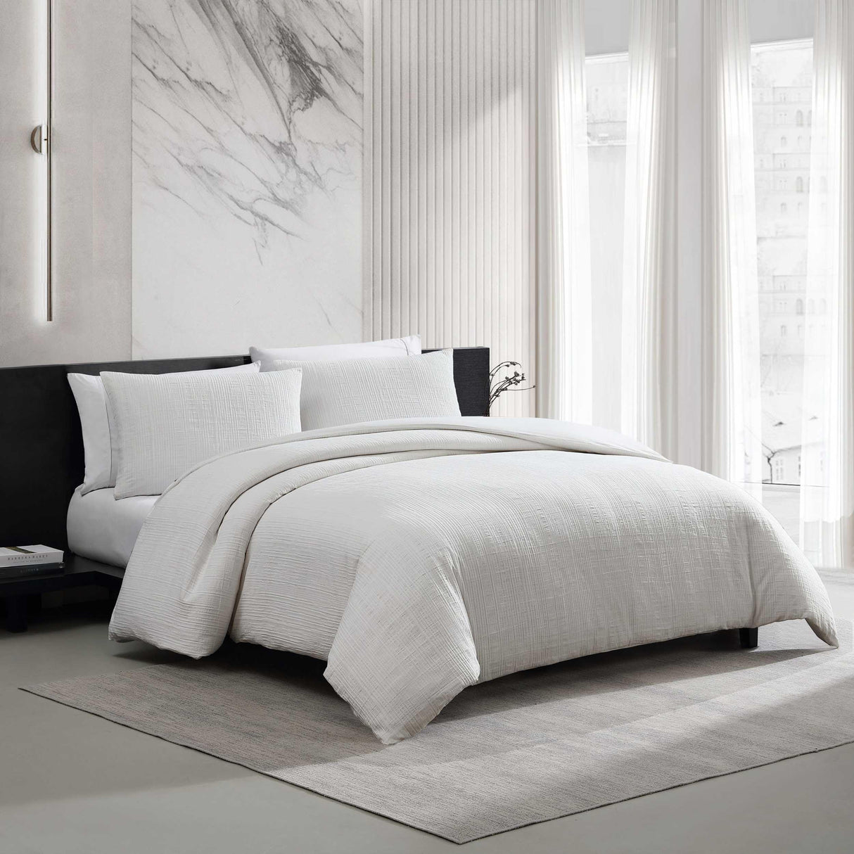 Luxurious Grid Pattern Comforter Set with Matching Shams - Bark Texture White King