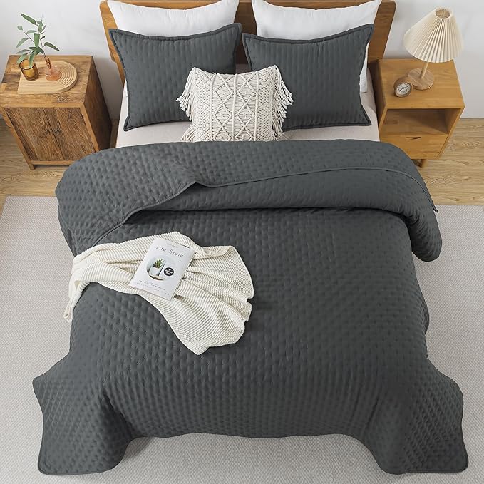 King Size Quilt Bedding Set (106x96 Inch), 3 Pieces Burnt Orange Fall Soft Lightweight