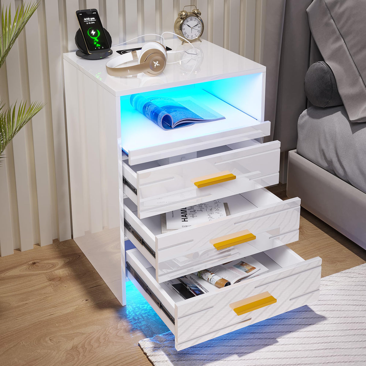 Nightstand Set of 2 with Wireless Charging Station