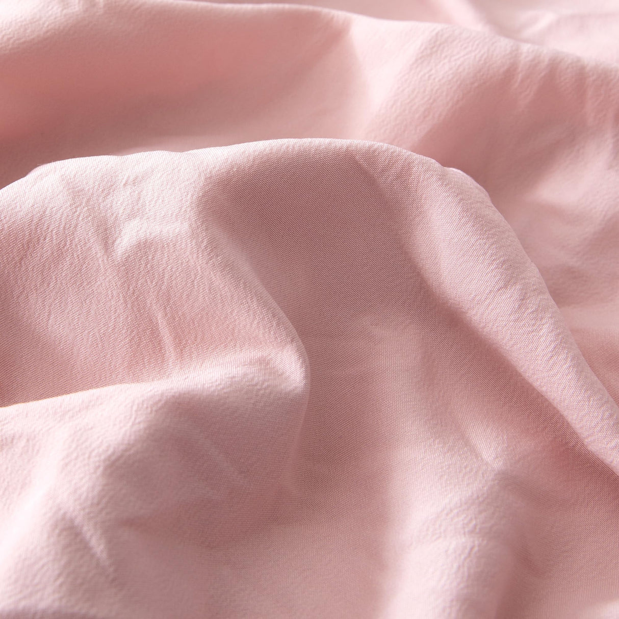 5-Piece Kids Bed-in-a-Bag Set - Jacquard Microfiber Comforter, Sheets & Pillowcases - Pink Tufted Twin