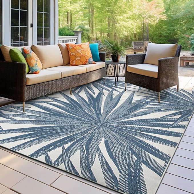 Tropical Leaves Nature Inspired Indoor/Outdoor Area Rug 5' x 7' Black
