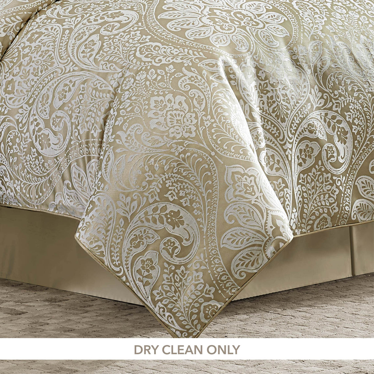 Comforter 4-Piece Set 92"x96", Champagne