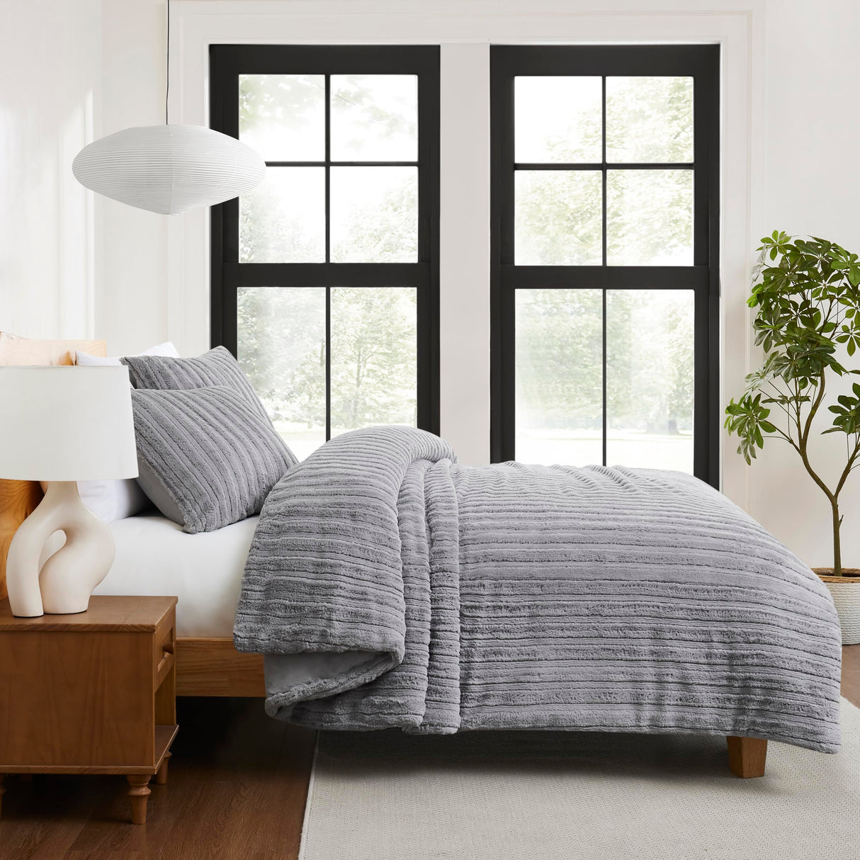 Breathable Oversized Silky Smooth Carved Stripe Pattern Faux Fur Comforter Set