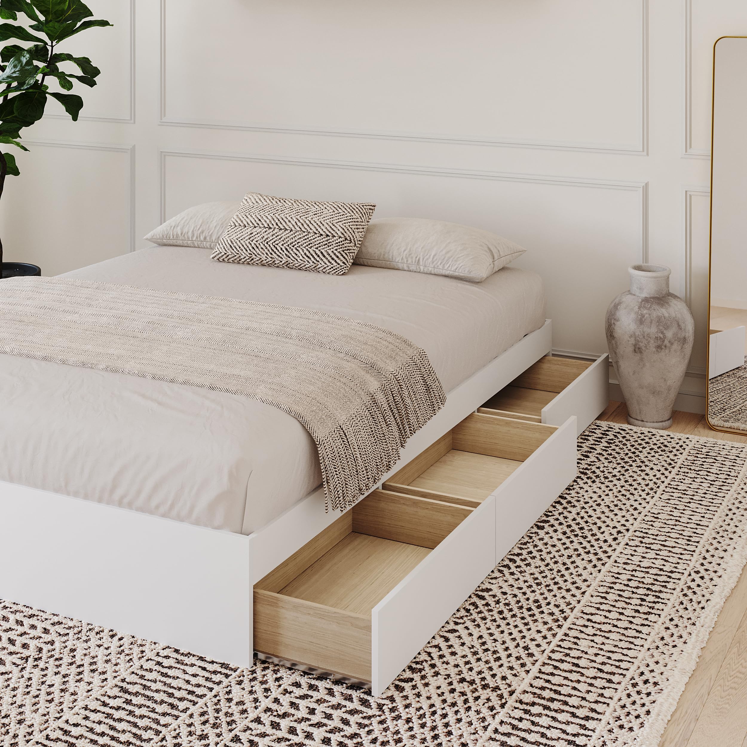 White Full Size 3-Drawer Storage Bed,