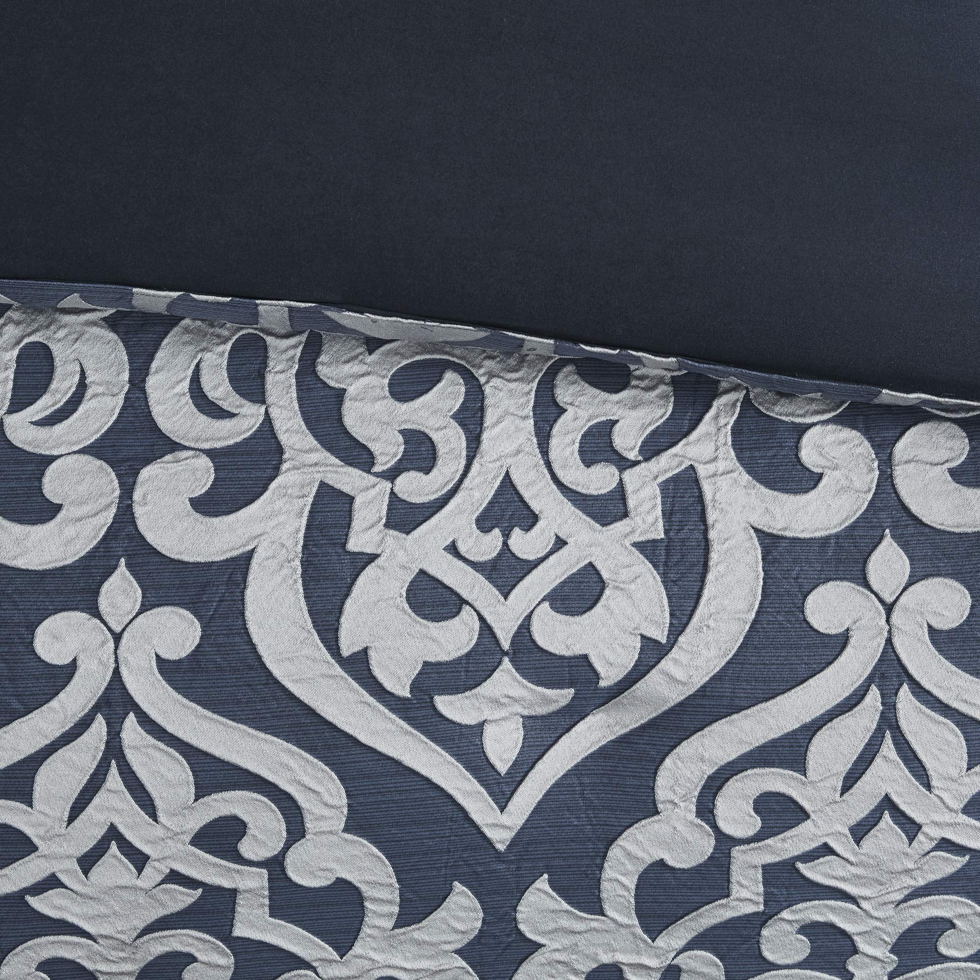 Odette Cozy Comforter Set Jacquard Damask Medallion Design