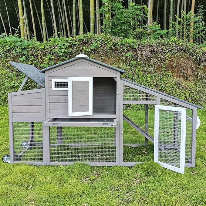 RustiRoost Chicken Coop with Nesting Box & Waterproof Roof