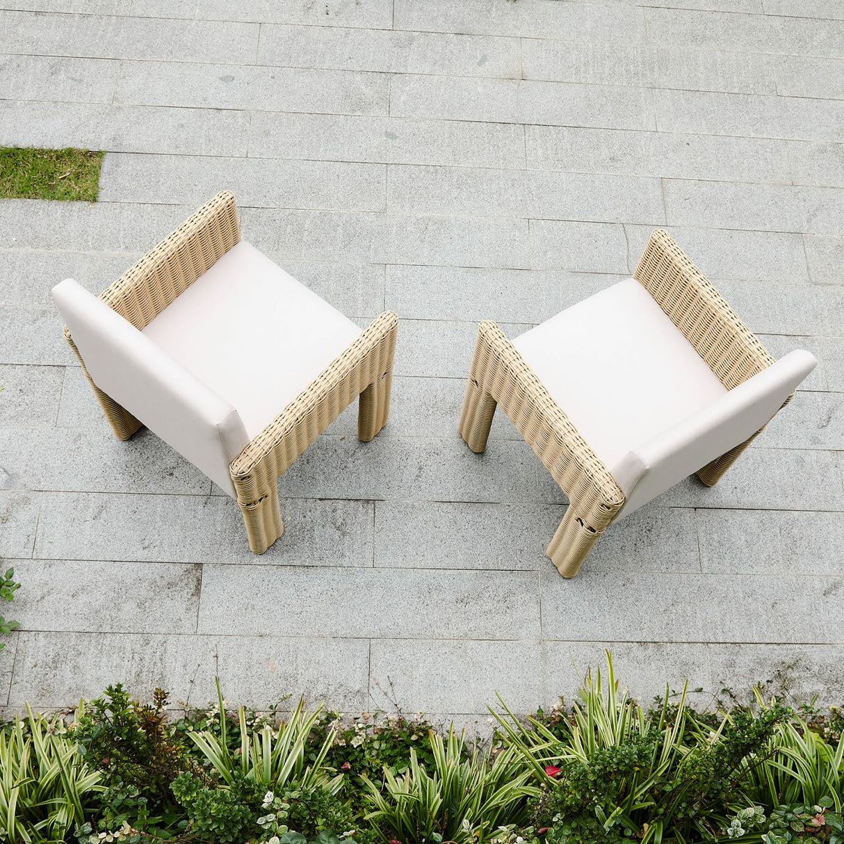 Modern Patio Dining Set of 4, 5 Piece Outdoor Dining Set with Soft Seat Cushion