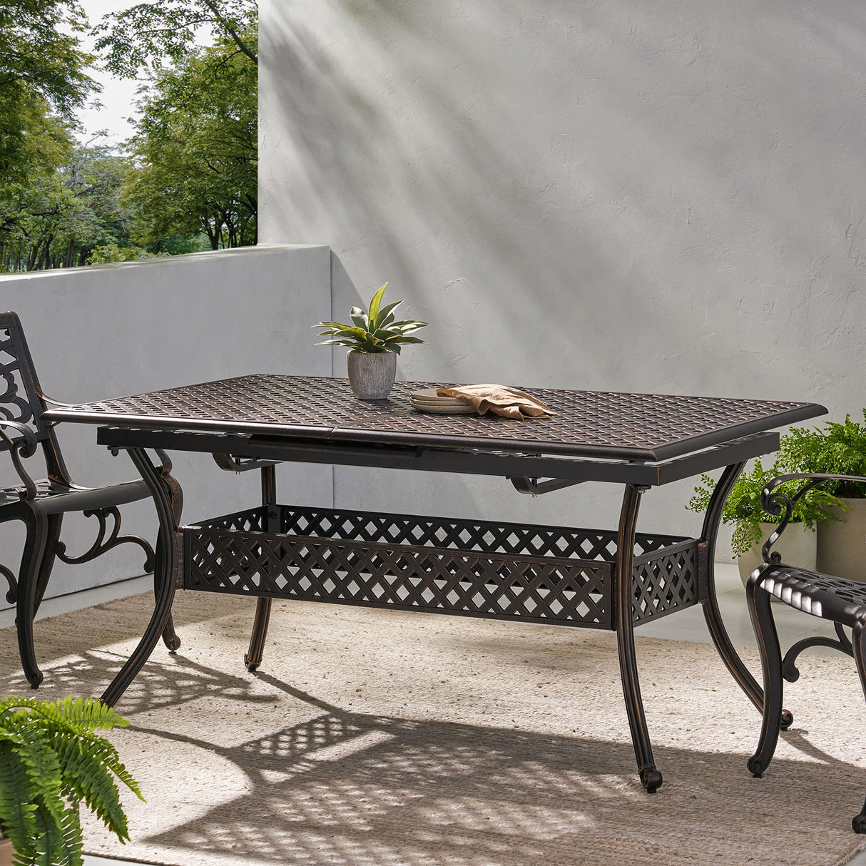 Abigail Outdoor Cast Aluminum Expandable Rectangular Dining Table