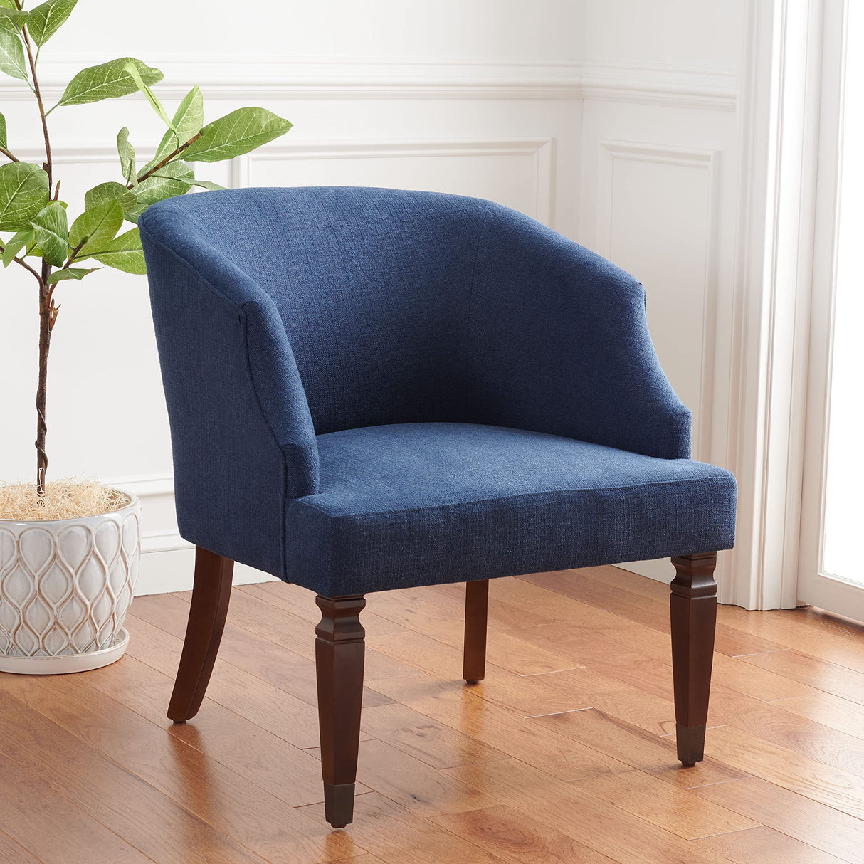 Collection Ibuki Navy/Walnut Accent Chair ACH4006B