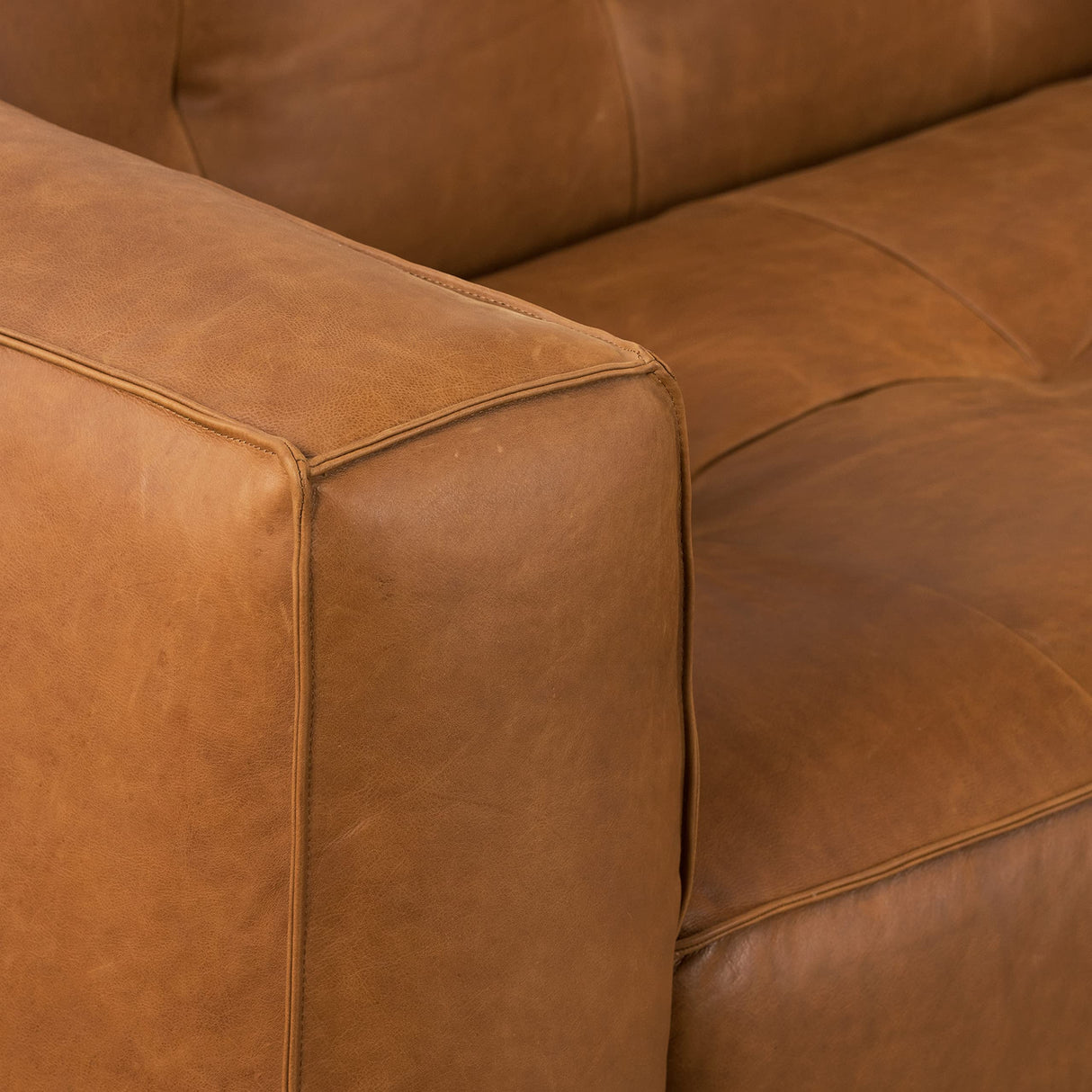 Capa Sofa in Full-Grain Pure-Aniline Italian Tanned Leather in Saddle Tan
