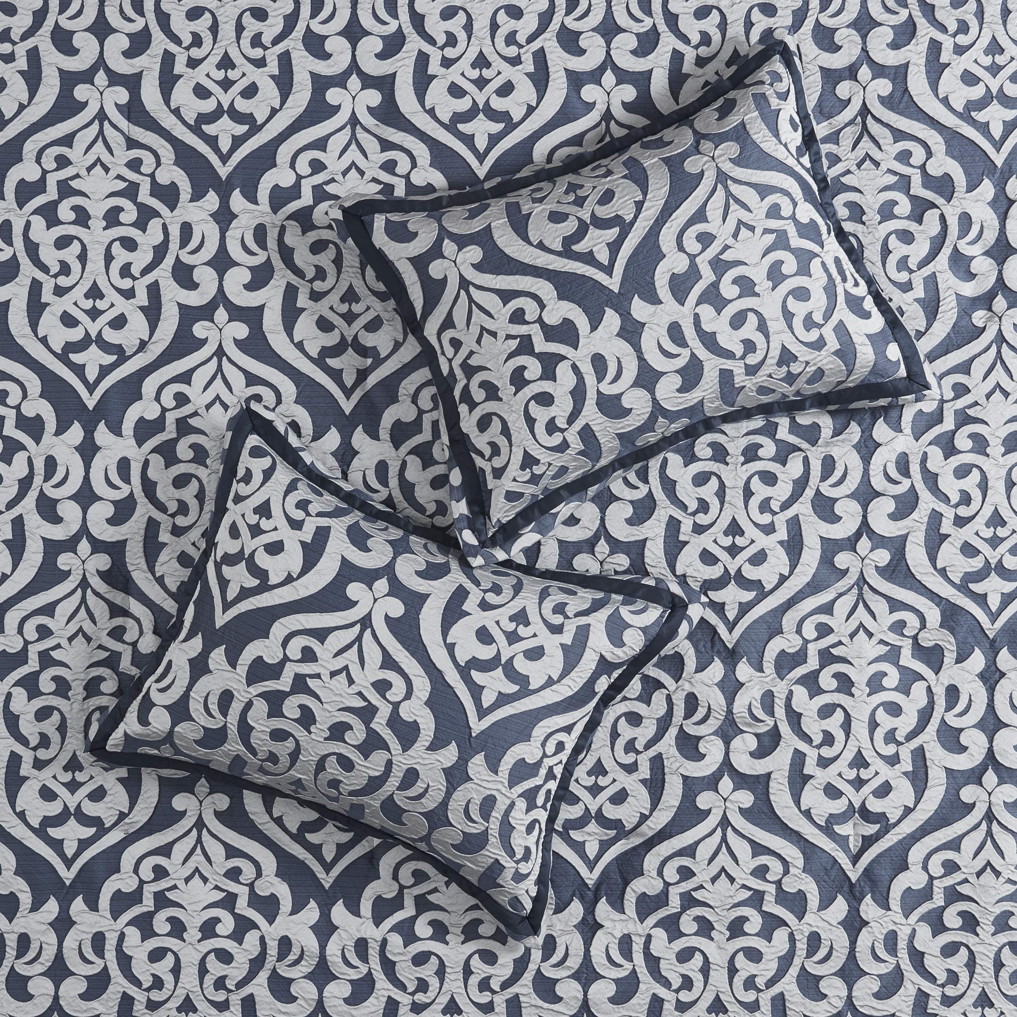 Odette Cozy Comforter Set Jacquard Damask Medallion Design