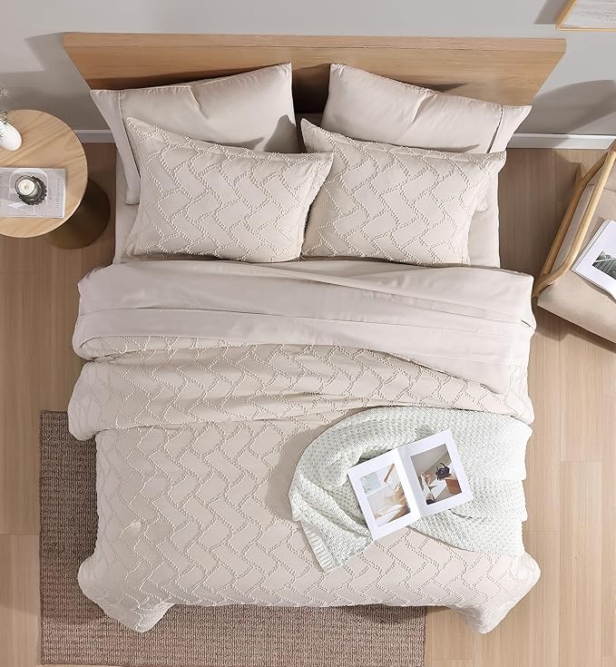 Queen Comforter Set 7 Pieces, Boho Tufted Bedding Comforter Sets for All Seasons