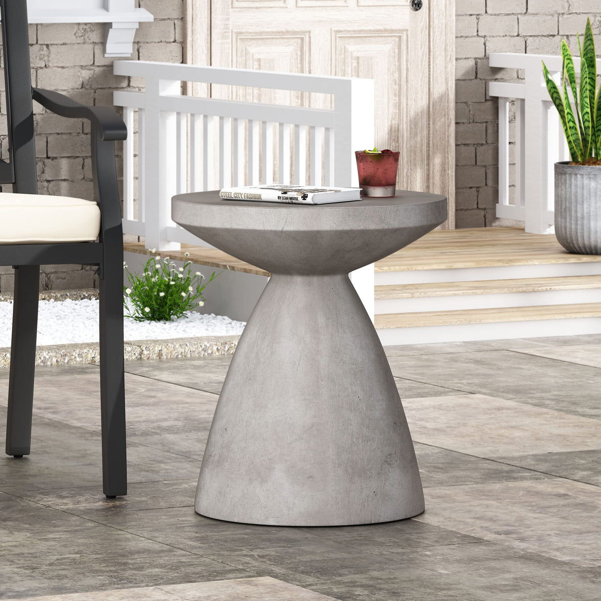 Bissell Outdoor Side Table - Lightweight Concrete - Concrete Finish