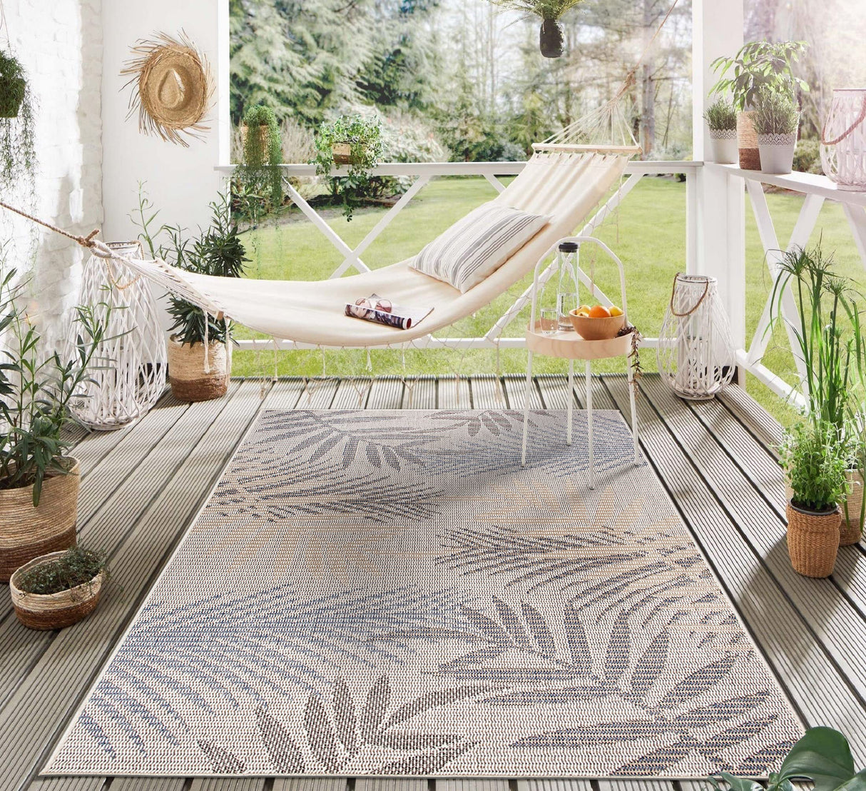 Bahama Palm Frond Indoor/Outdoor Non-Shedding Patio Deck Backyard