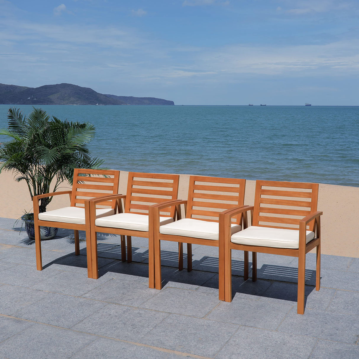 Outdoor Collection Venly Natural and Beige Dining Set