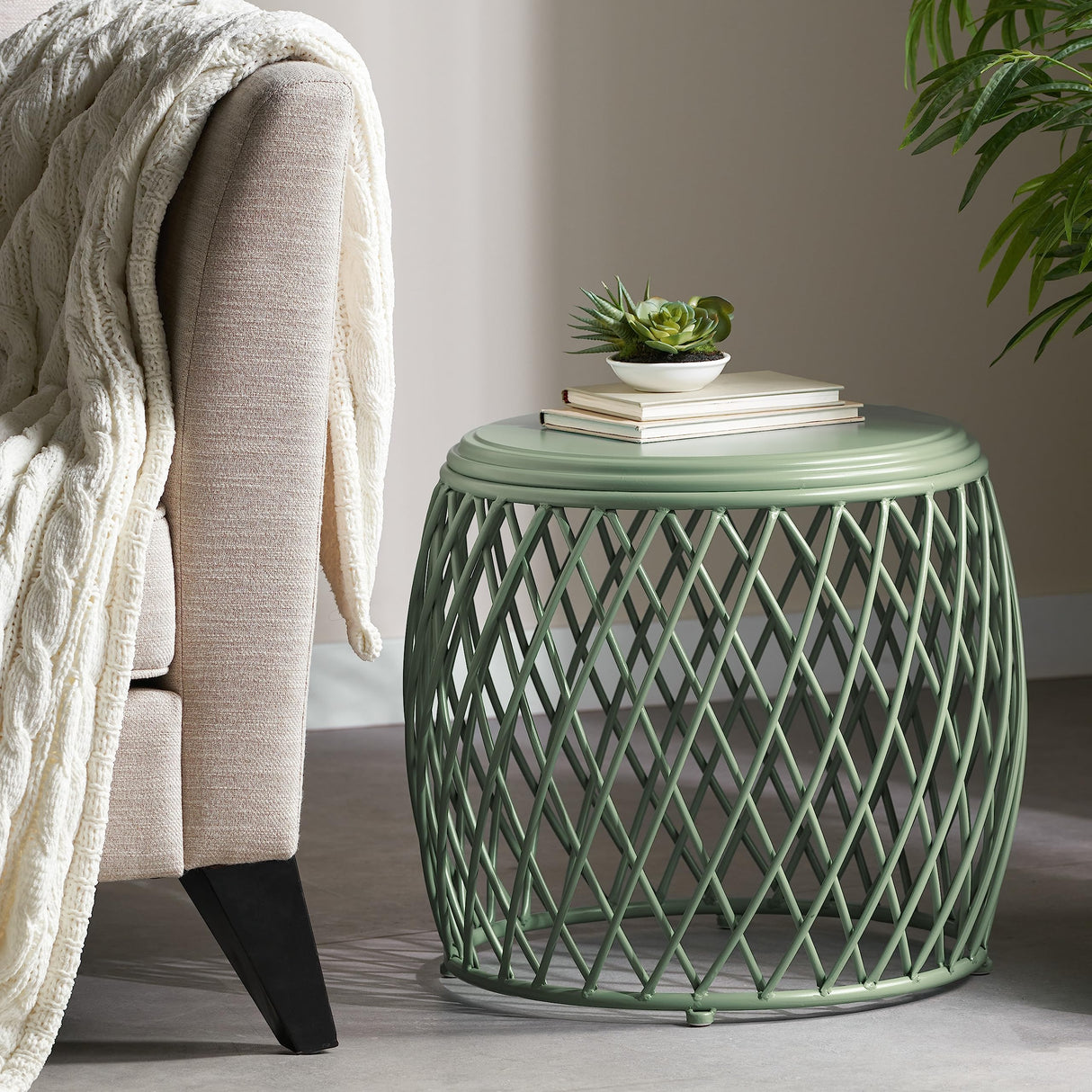 Alamera Outdoor Lattice Iron Side Table, 19", Matte Green