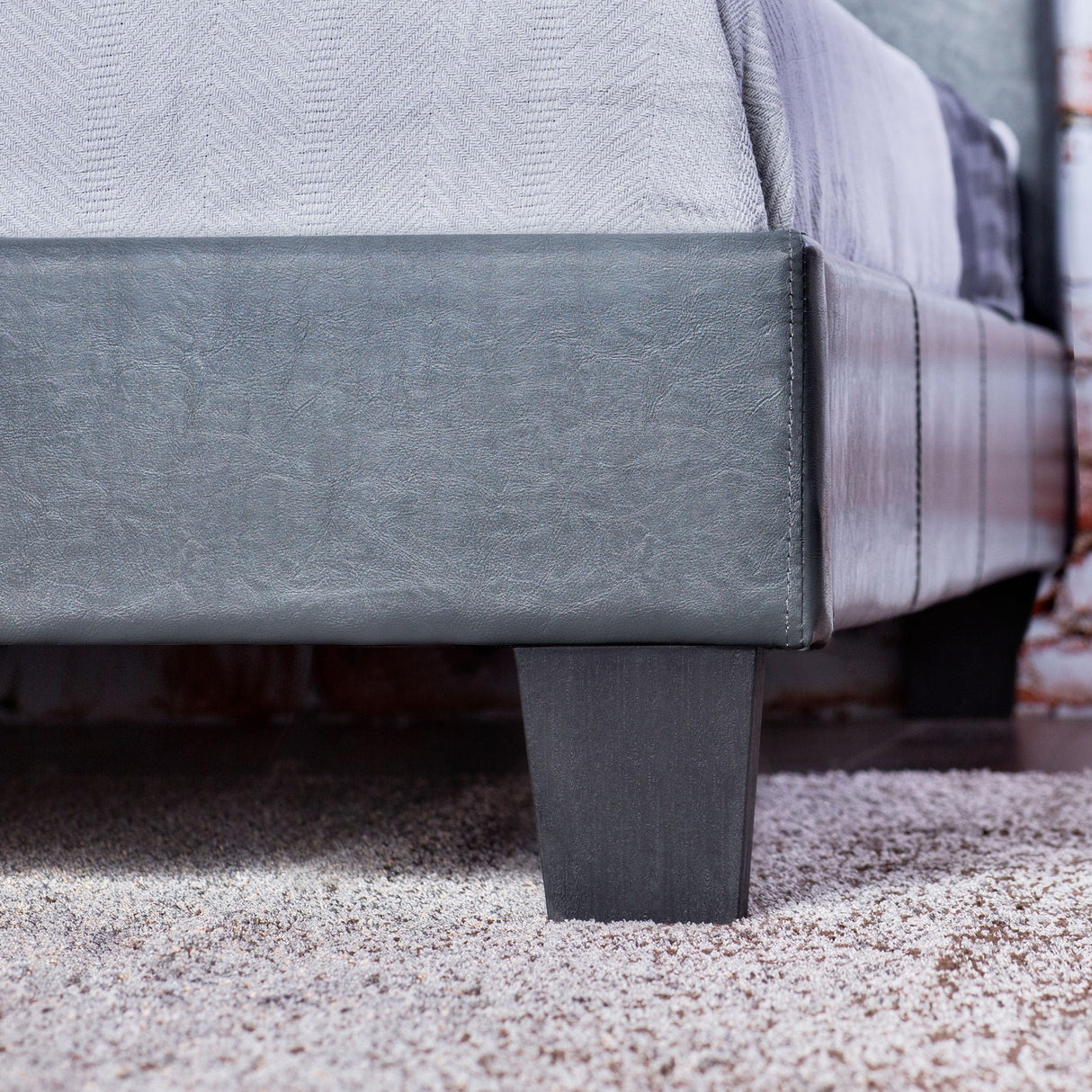 Furniture of America Ramone Faux Leather King Platform Bed in Gray