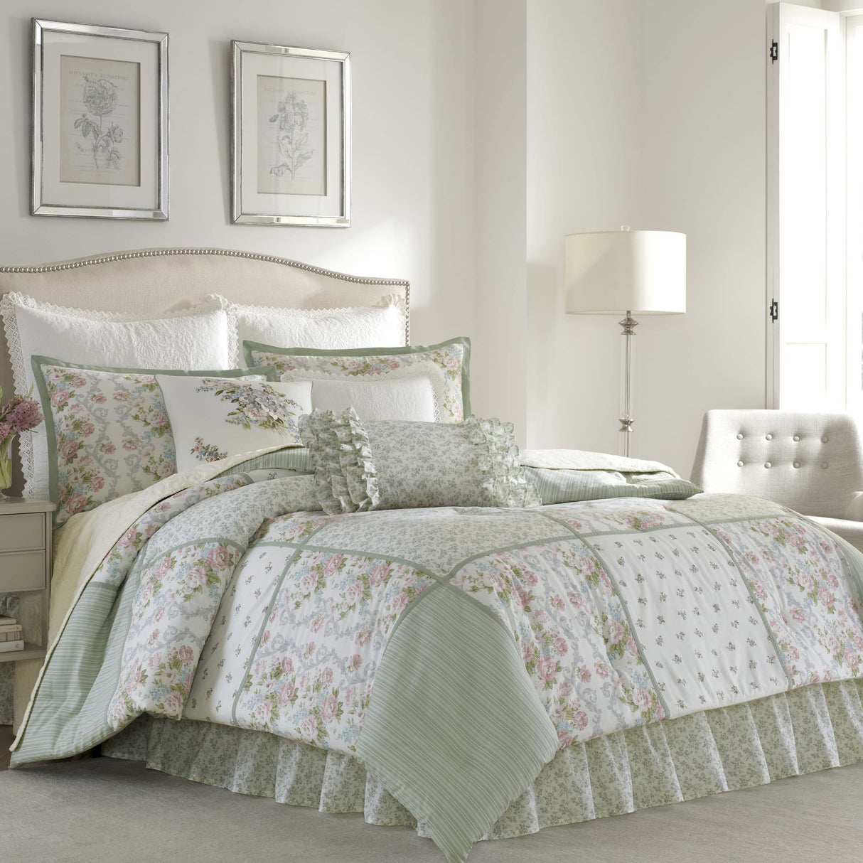 King Comforter Set, Reversible Cotton Bedding with Matching Shams & Bedskirt, Stylish