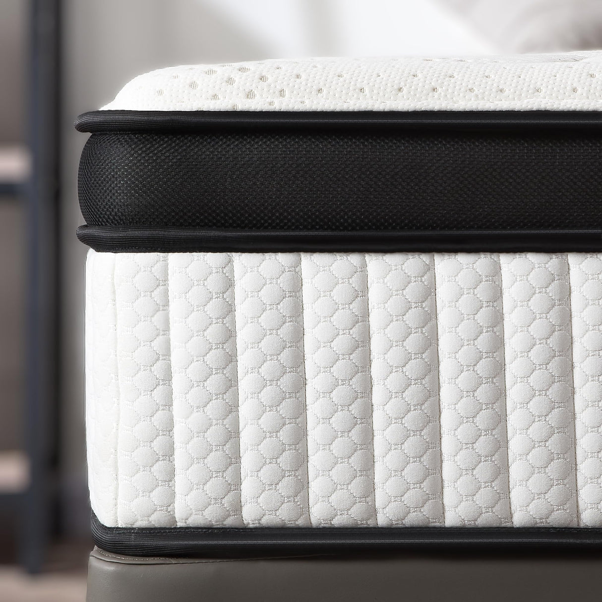 Queen Mattress, 14 Inch Euro Top Gel Memory Foam and Pocket Coils Innerspring Hybrid Mattress