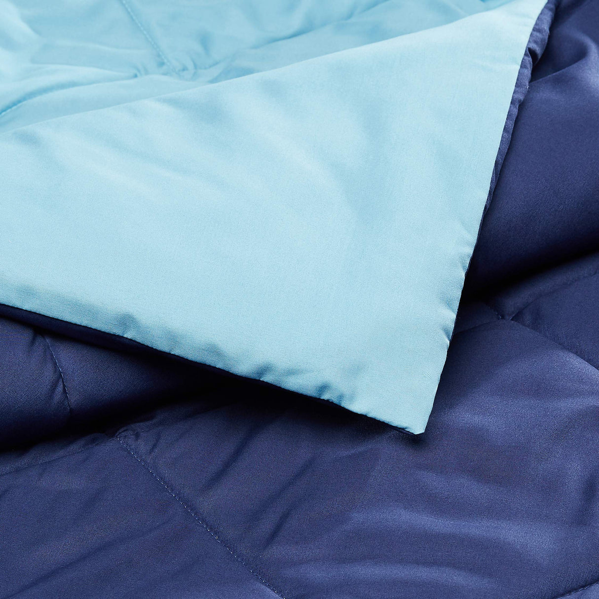 Reversible Lightweight Microfiber Comforter Blanket