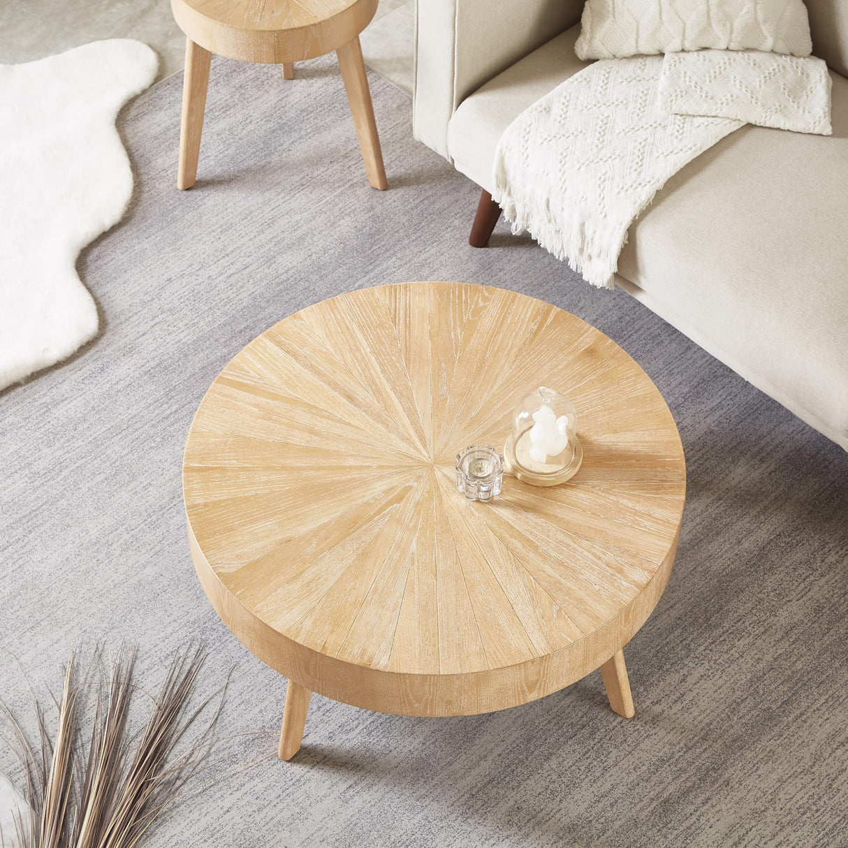 Round Wood Coffee Tables for Living Room, Farmhouse Circle Coffee Table