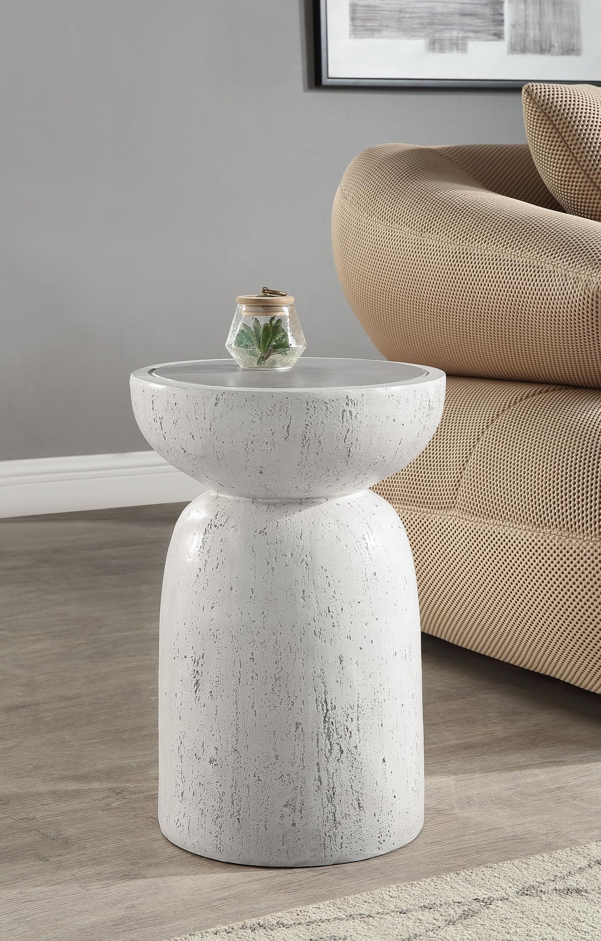 Dylana Round Accent Table in Natural Gray