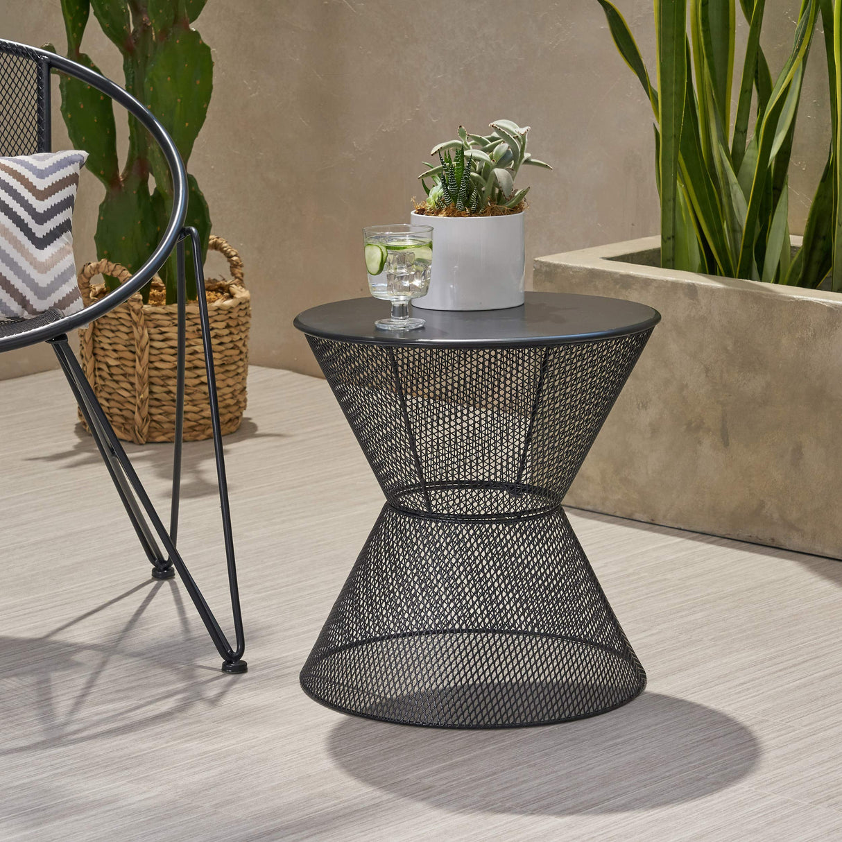 Doreen Modern Outdoor Iron Side Table, Matte Black
