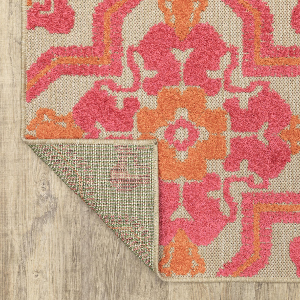 Medallion Sand/Pink Indoor-Outdoor Area Rug (5'3x7'6) - 5'3" x 7'6"