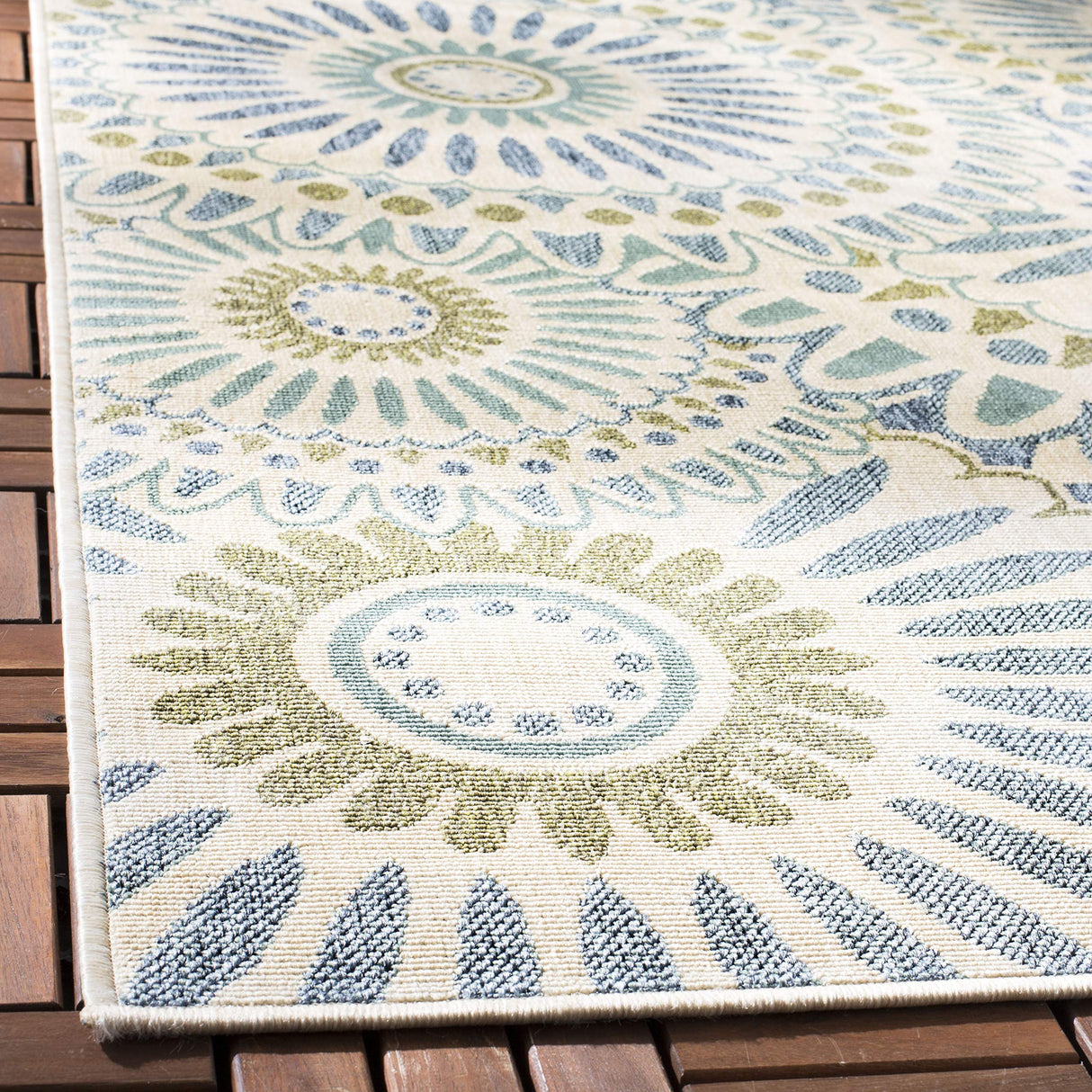 Veranda Collection VER091 Boho Floral Indoor/Outdoor Non-Shedding Stain Resistant