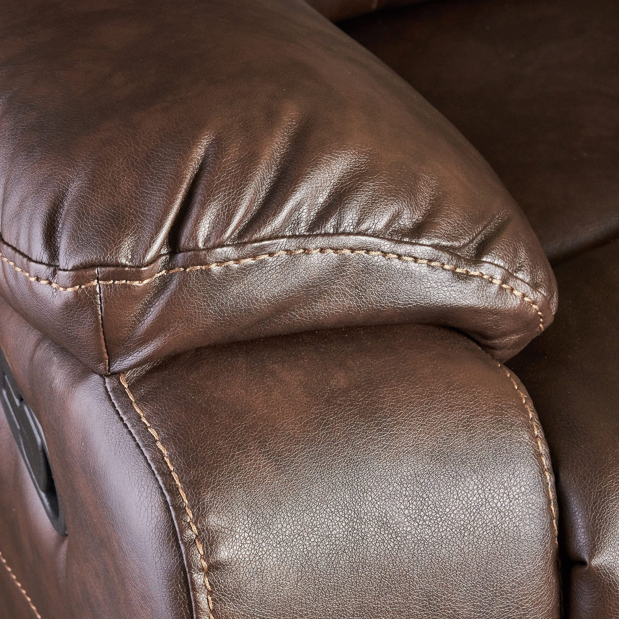 Classic Tufted Leather Swivel Recliner Comfortable & Stylish Lounge Chair