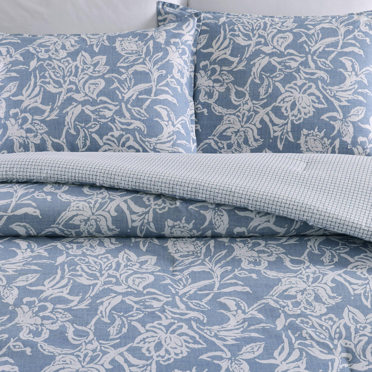 Comforter Set, Cotton Reversible Bedding Set, All Season Designer Home Décor (Tortola Blue, King)