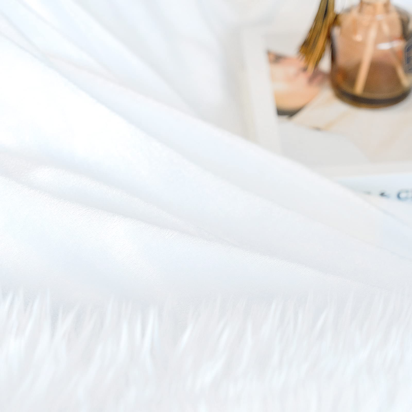 Extra Large Decorative Fluffy Faux Fur Blanket Queen Size Soft