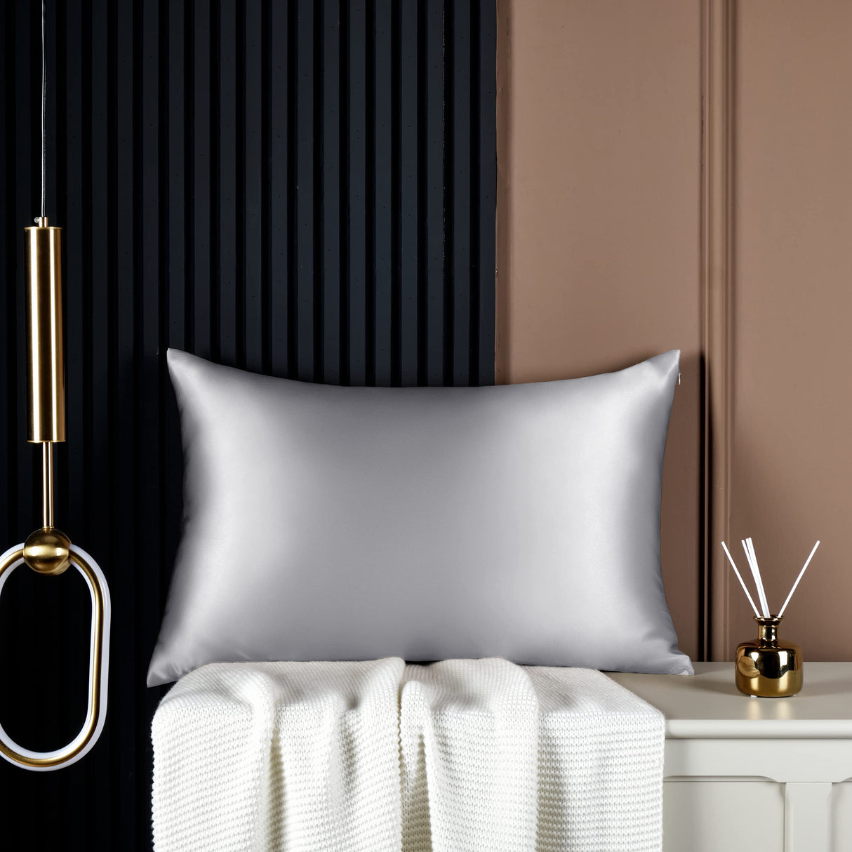 22 Momme Silk Pillowcase for Hair and Skin, Grade 6A Organic Silk Pillowcase