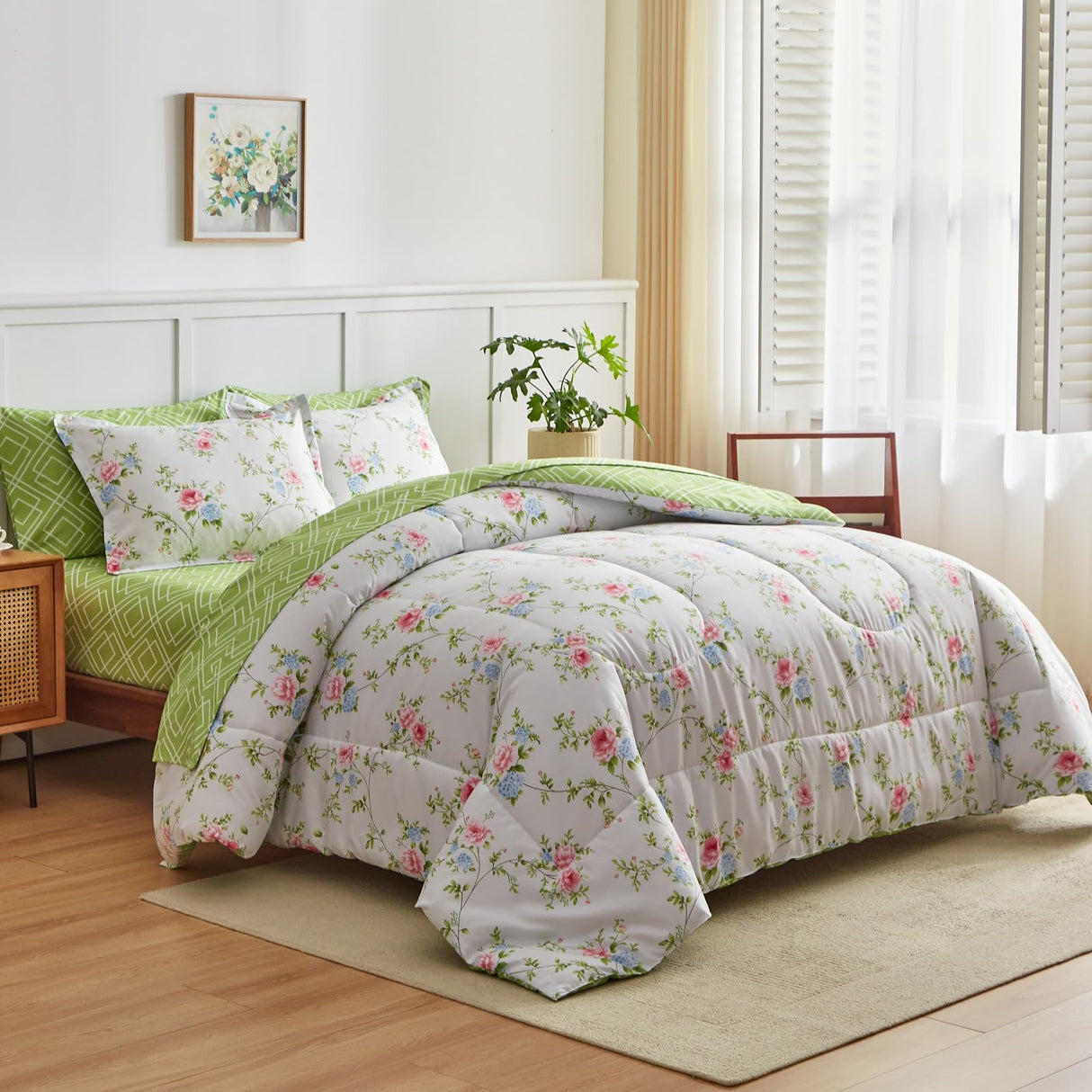 Bed in a Bag 7 Pieces - Floral Print - Soft Microfiber, Reversible Bed Comforter Set