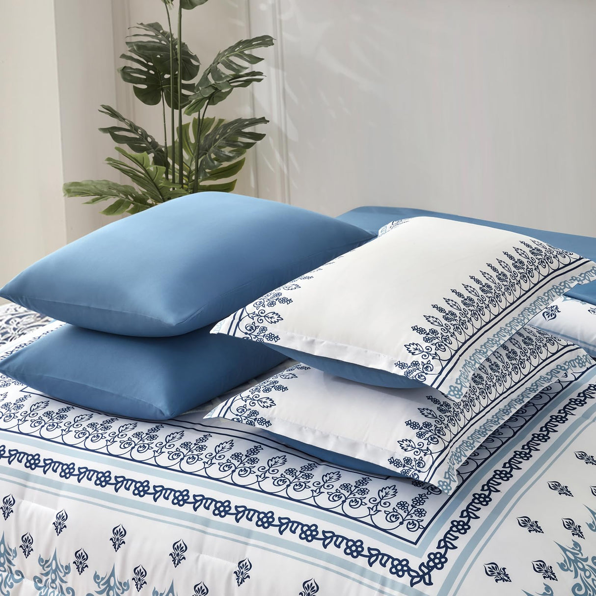 8 Pieces Blue Floral White Tufted Bedding Bed in a Bag Sets