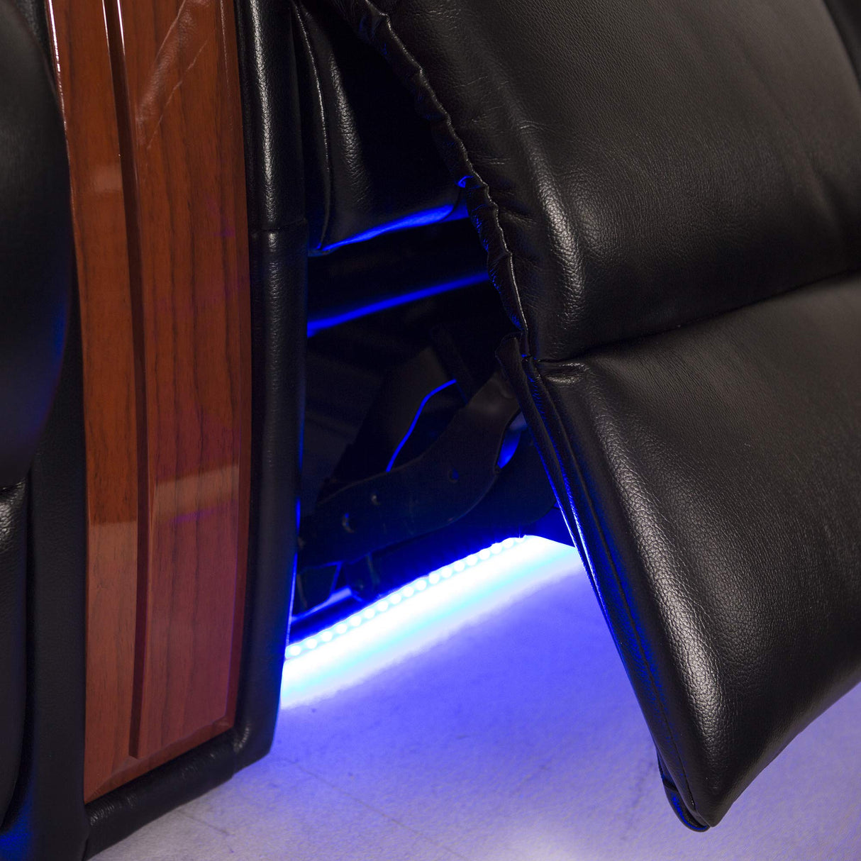 Leather Gel - Power Recline - USB Charging - Tray Tables - in-Arm Storage
