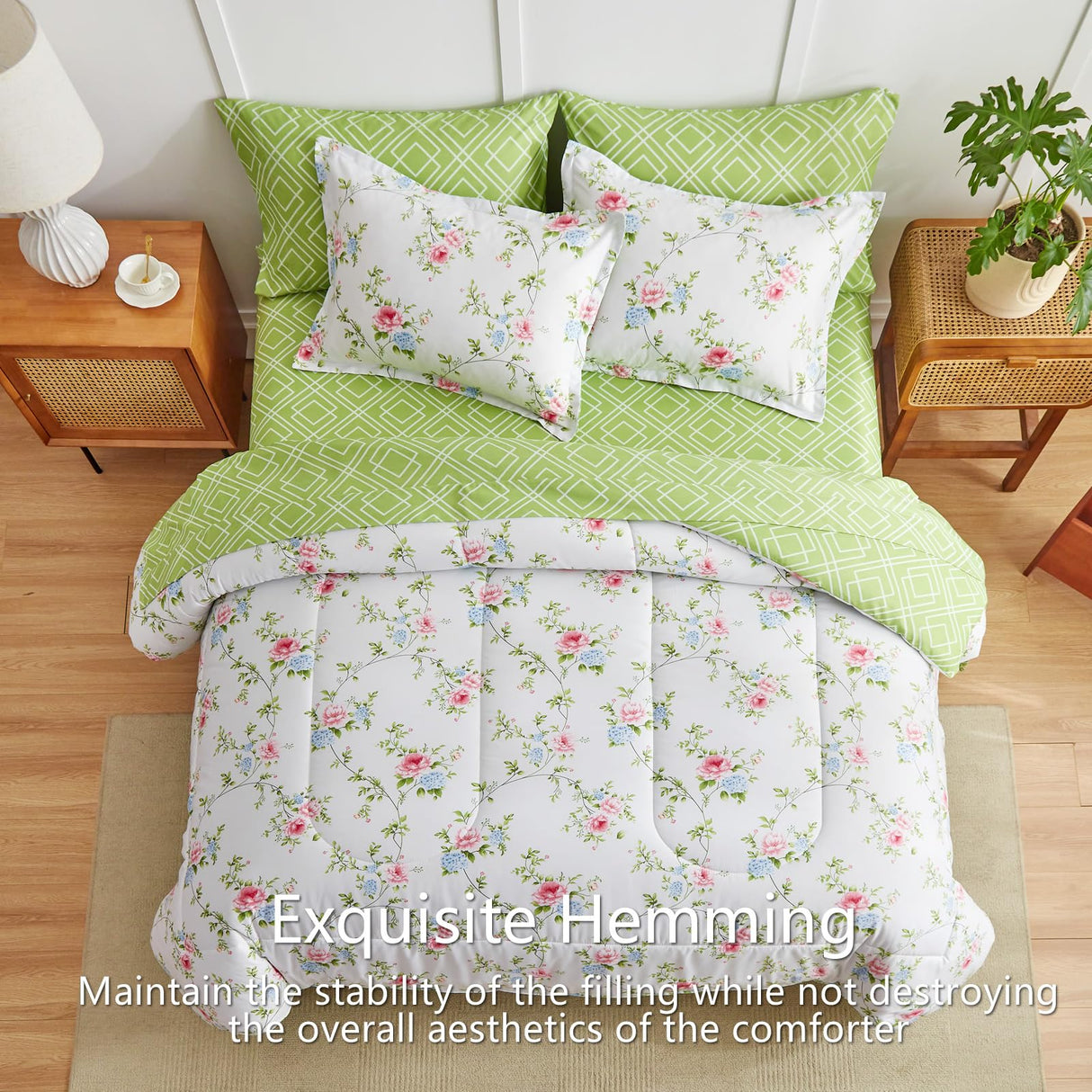 Bed in a Bag 7 Pieces - Floral Print - Soft Microfiber, Reversible Bed Comforter Set